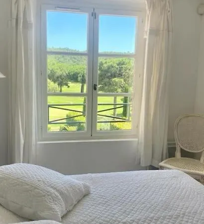 Сasa de vacaciones Charmantes Haus Im Golf Club Tropez Saint-Tropez