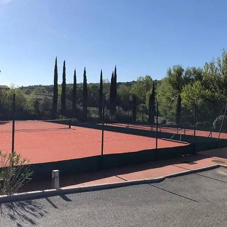 Сasa de vacaciones Charmantes Haus Im Golf Club Tropez Saint-Tropez