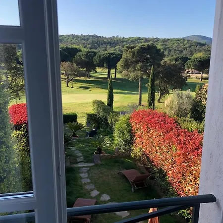 Feriehus Charmantes Haus Im Golf Club Tropez