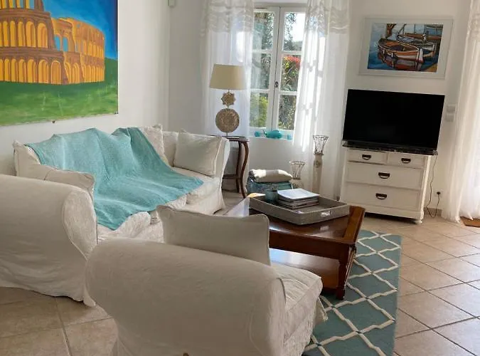 Charmantes Haus Im Golf Club Tropez Holiday home Saint-Tropez