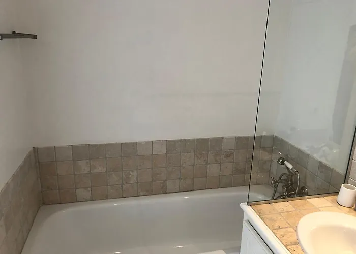 Charmantes Haus Im Golf Club Tropez *