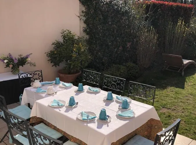 Holiday home Charmantes Haus Im Golf Club Tropez