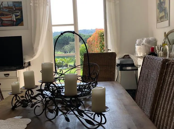 Holiday home Charmantes Haus Im Golf Club Tropez