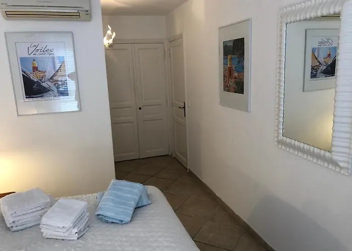 Charmantes Haus Im Golf Club Tropez *