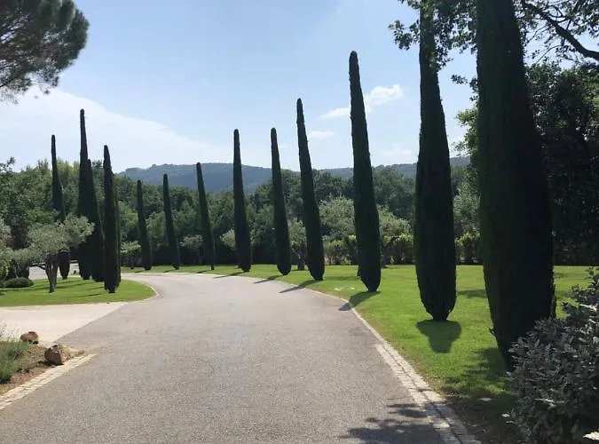 Vakantiehuis Charmantes Haus Im Golf Club Tropez Saint-Tropez